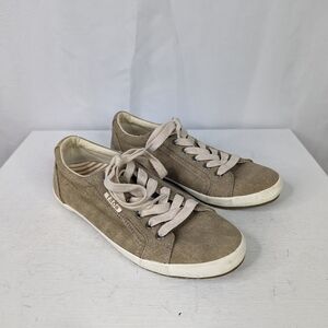 Taos Footwear Star Tan Beige Canvas Sneakers